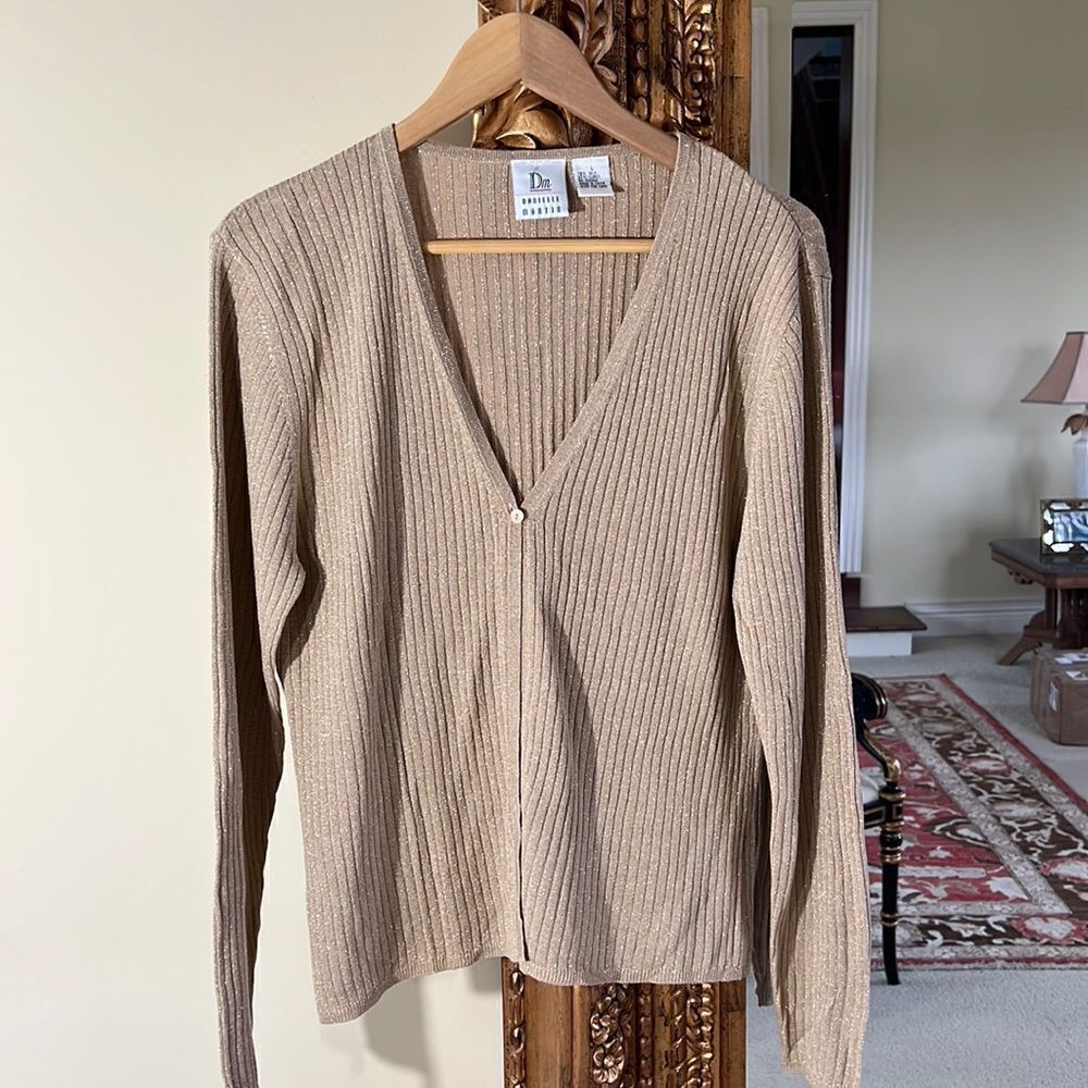Women’s silk cardigan size large tan vintage ribbed sweater